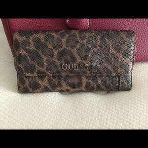 Guess wallet